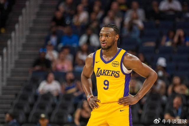 足坛射手榜C罗916球遥遥领先 梅西850球位居第二