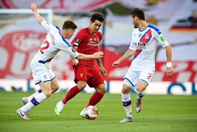 雄鹿大胜黄蜂38分获3连胜 活塞擒公牛止6连败